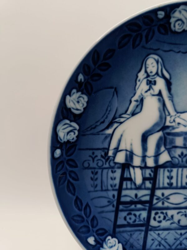 Piatto Royal Copenhagen Vintage Fiabe Andersen - immagine 4