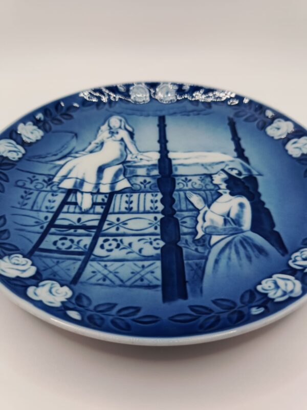 Piatto Royal Copenhagen Vintage Fiabe Andersen - immagine 6
